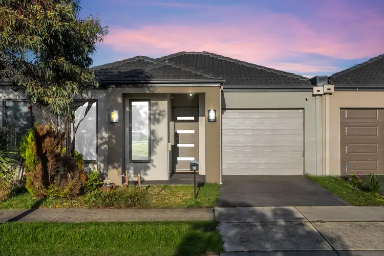 Main view of Homely house listing, 39 Wilkiea Crescent, Cranbourne North VIC 3977
