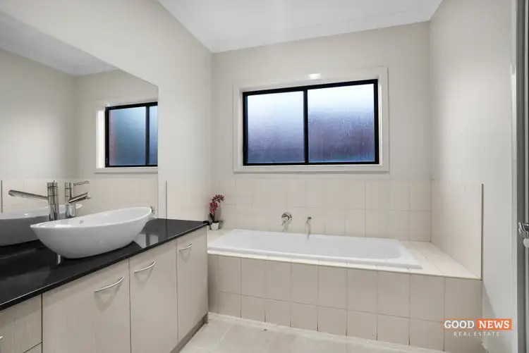 Fourth view of Homely house listing, 29 Eagleridge Promenade, Tarneit VIC 3029