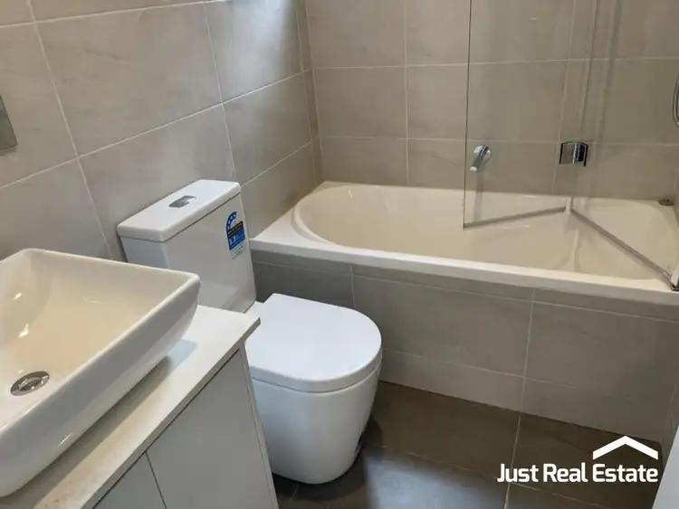 Seventh view of Homely house listing, 3/8 Dunnell Rise, Berwick VIC 3806