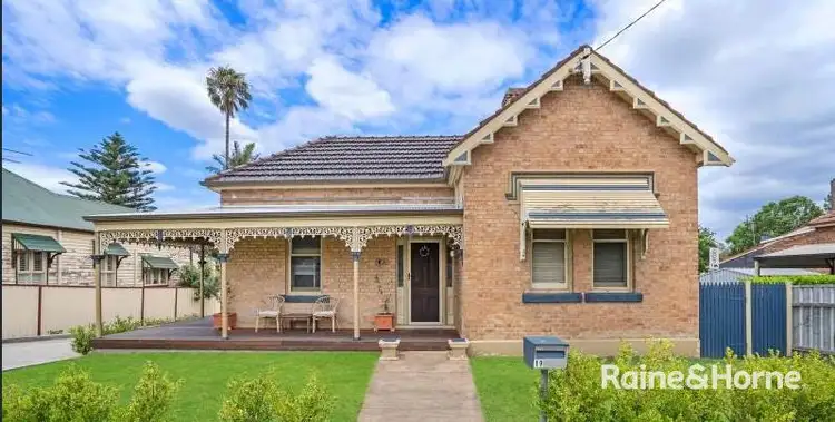 19 Raymond Terrace Road