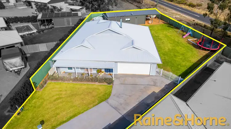 Second view of Homely house listing, 7 Briarwood Close, Dubbo NSW 2830