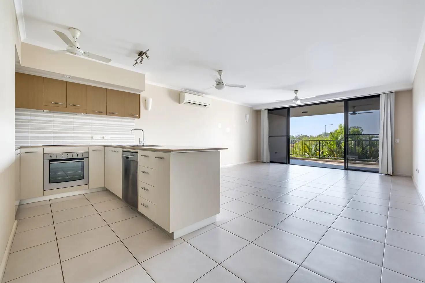 Main view of Homely unit listing, 13E/174 Forrest Parade, Rosebery NT 832