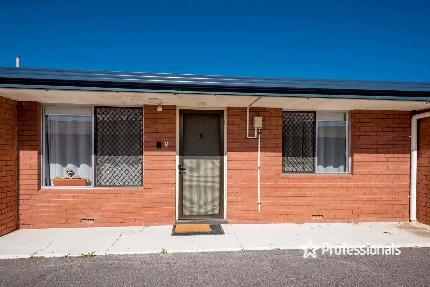 Main view of Homely unit listing, 6/13-15 Francis Street, Geraldton WA 6530