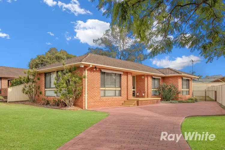 19 Mccartney Crescent, St Clair NSW 2759