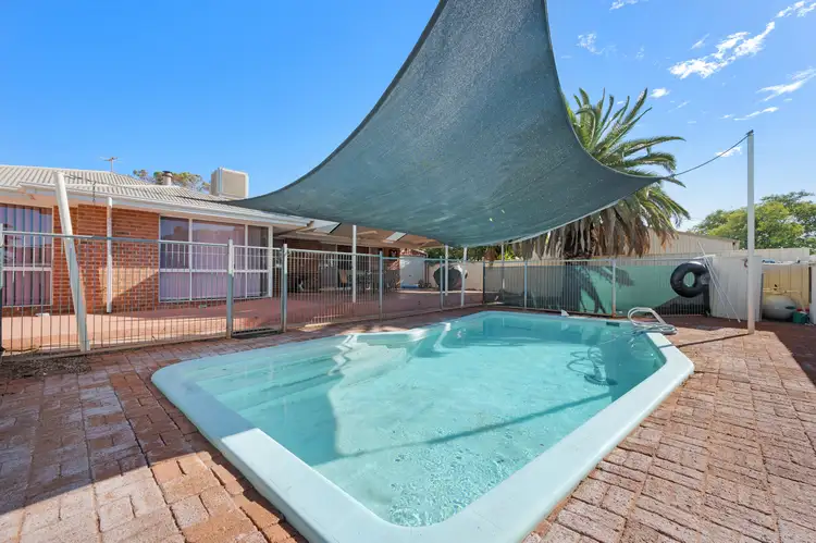 17 De Bernales Street, Hannans WA 6430