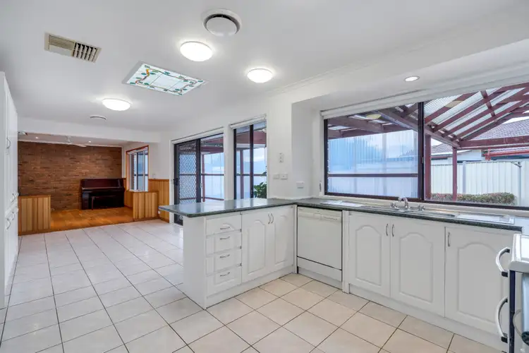 Seventh view of Homely house listing, 7 Ottery Court, Craigieburn VIC 3064