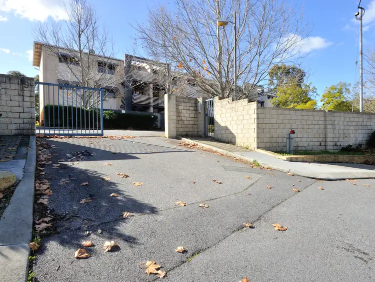 16/9 Beacham Place, Medina WA 6167