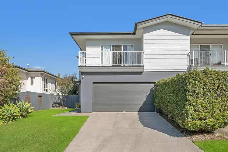 15 Melia Court