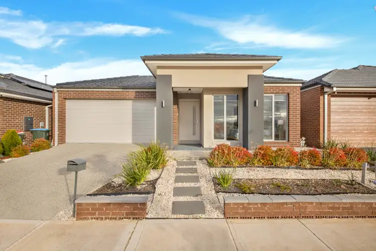 Main view of Homely house listing, 16 Biscotti Crescent, Manor Lakes VIC 3024