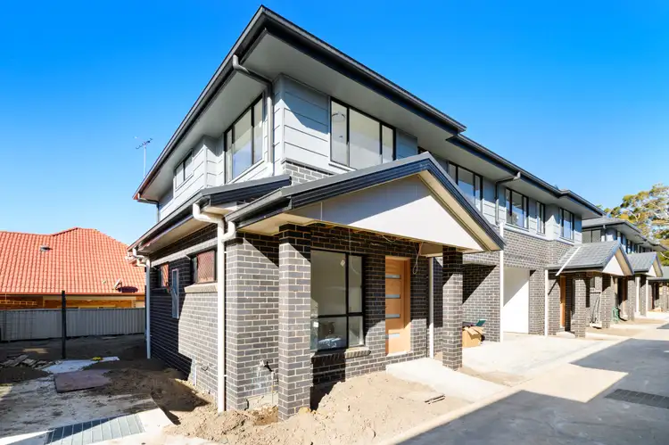 2/168 Canberra Street, St Marys NSW 2760