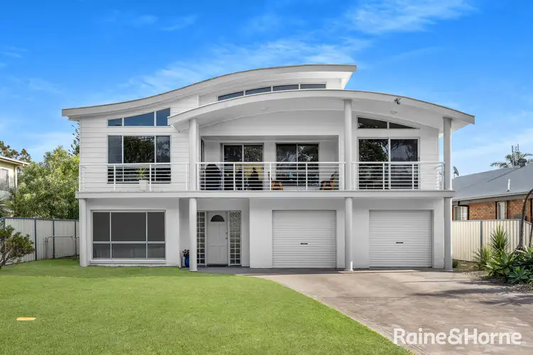 5 Staples Street, Shoalhaven Heads NSW 2535