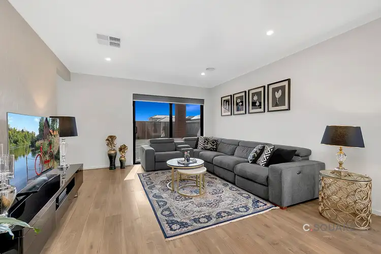 8 Cumberland Drive, Mickleham VIC 3064