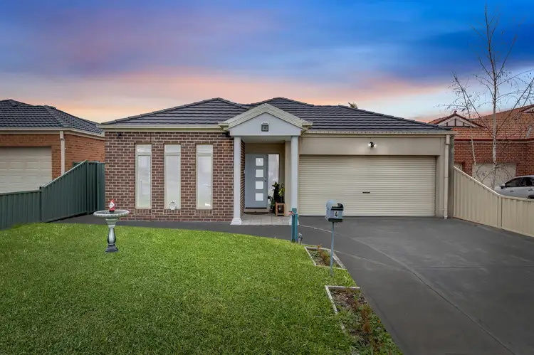 4 Studley Park Way, Craigieburn VIC 3064