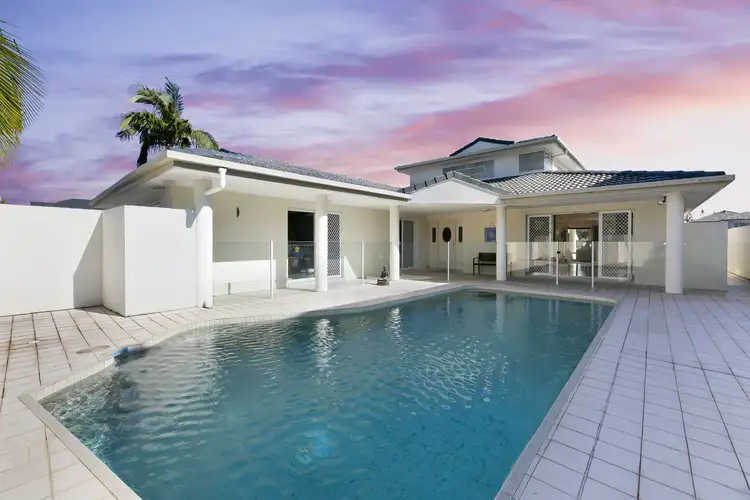 15 Platypus Avenue, Sorrento QLD 4217