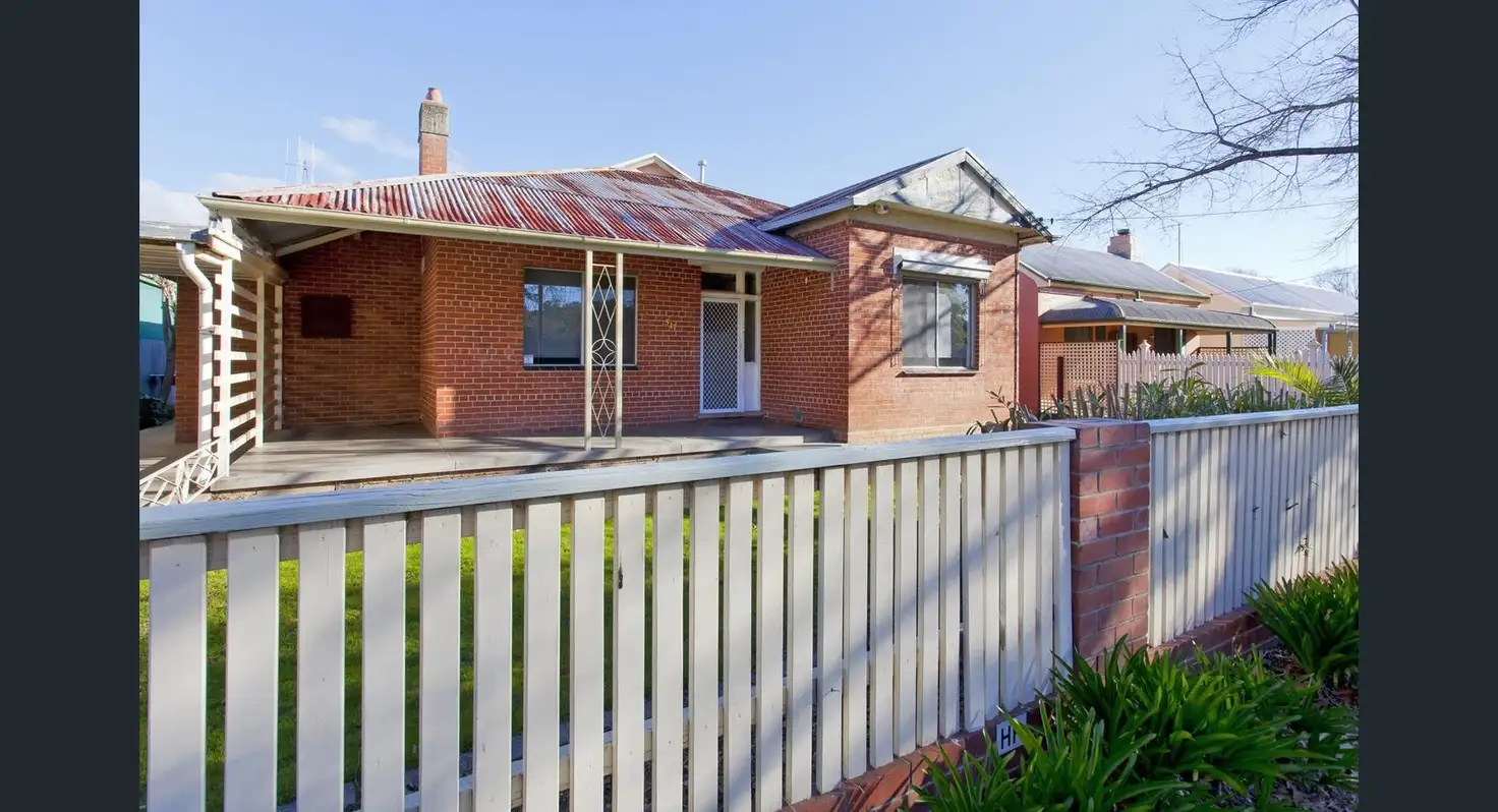 Main view of Homely house listing, 1/517 Crisp Street, Albury NSW 2640