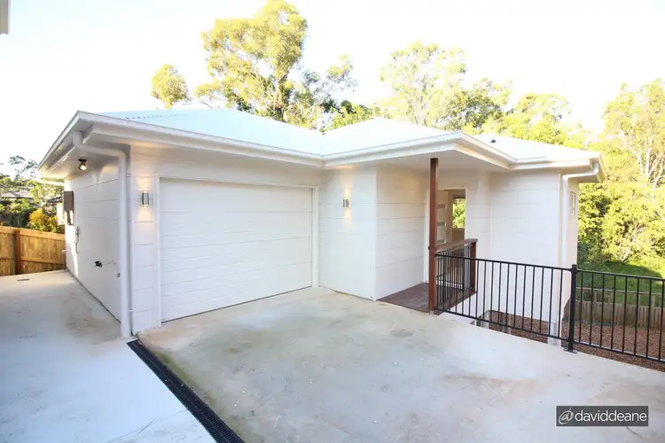 2/7 Sharlane Street, Everton Hills QLD 4053