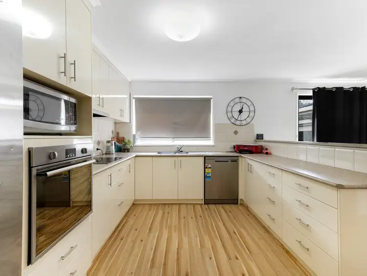 1061 Yensch Avenue, North Albury NSW 2640