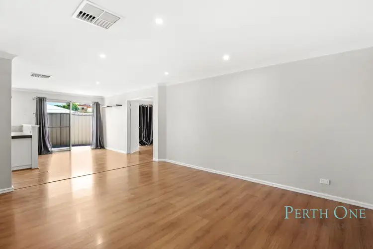 Sixth view of Homely house listing, 6 Touchell Retreat, Atwell WA 6164