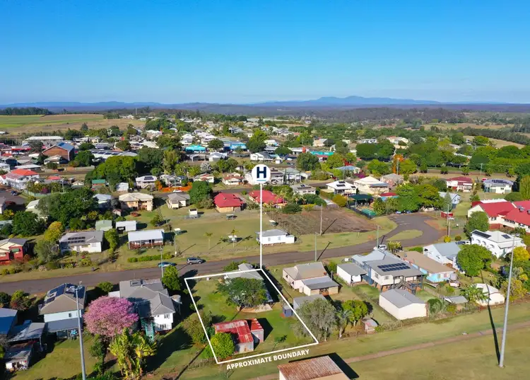 Second view of Homely house listing, 9 Pizzey Street, Childers QLD 4660