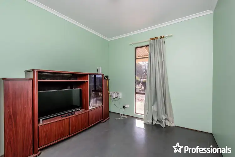 Seventh view of Homely house listing, 4 Marianthus Close, Strathalbyn WA 6530