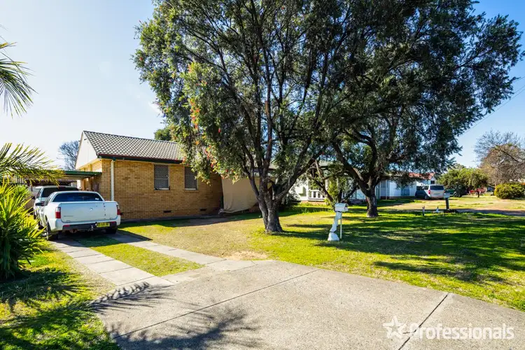17 Tingira Avenue, West Tamworth NSW 2340