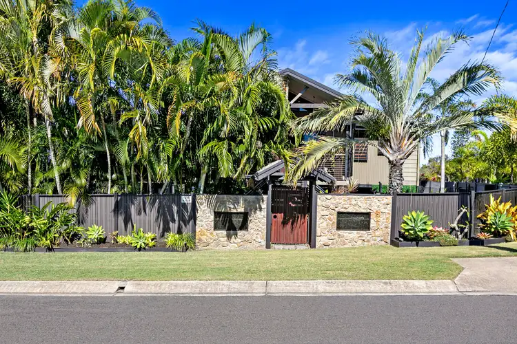 36 Alexander Street, Urangan QLD 4655