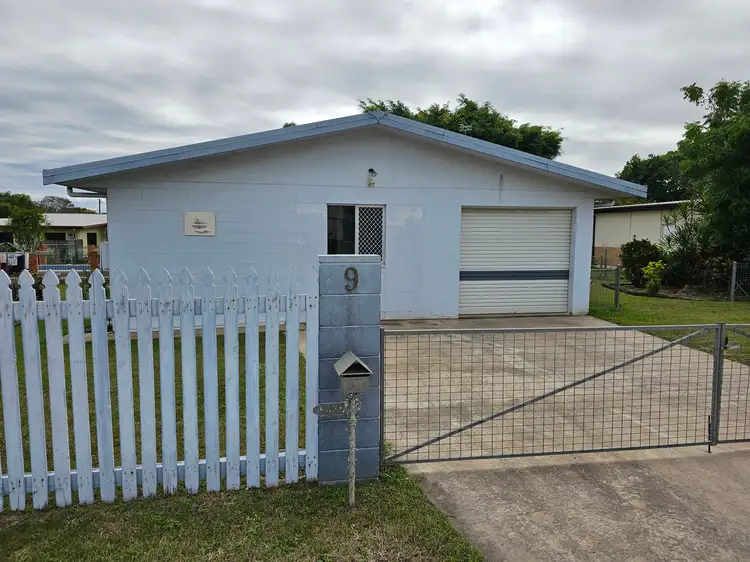 9 Hayes Street, Ayr QLD 4807