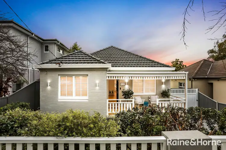 17 Banner Road, Kingsgrove NSW 2208