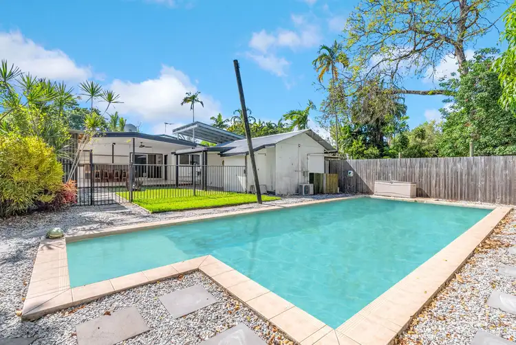 43 Saw Street, Machans Beach QLD 4878