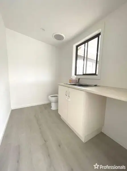 Seventh view of Homely house listing, 47 Millawa Avenue, St Albans VIC 3021