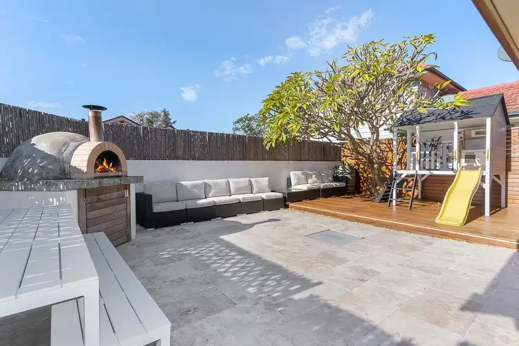 1/141 Lambeth Street, Picnic Point NSW 2213