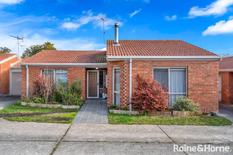Second view of Homely house listing, 5/92 Hamilton Street, Gisborne VIC 3437