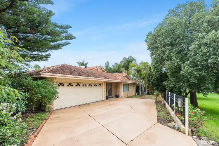 8 Kincraig Close, Camillo WA 6111