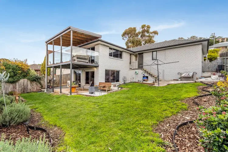 28 Chandos Drive, Berriedale TAS 7011