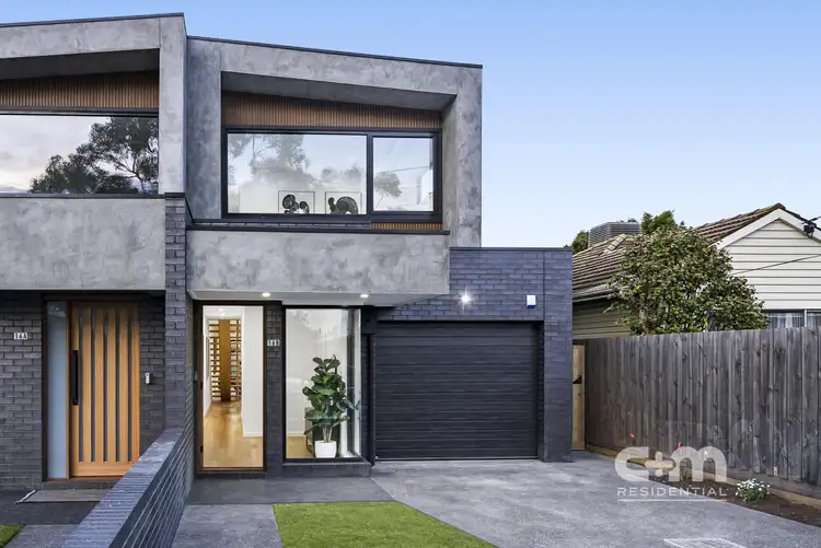 16 Grandison Grove, Oak Park VIC 3046