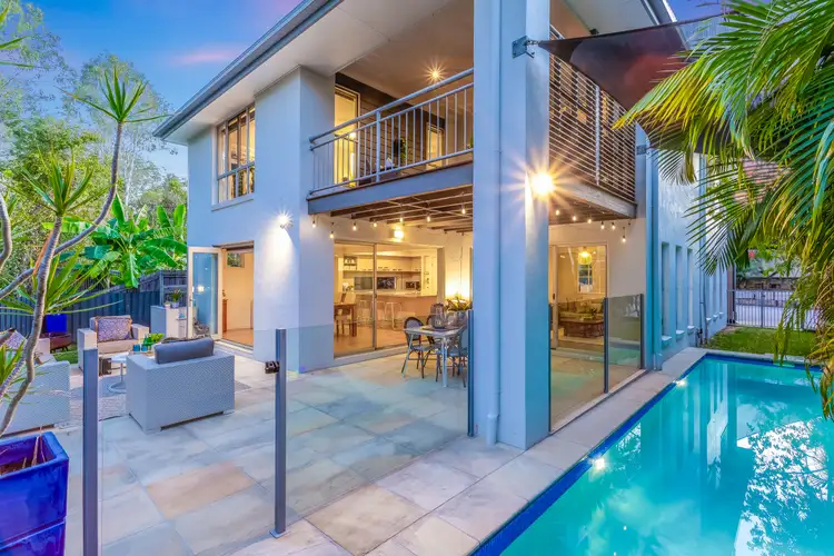 19 Backhousia Crescent, Sinnamon Park QLD 4073