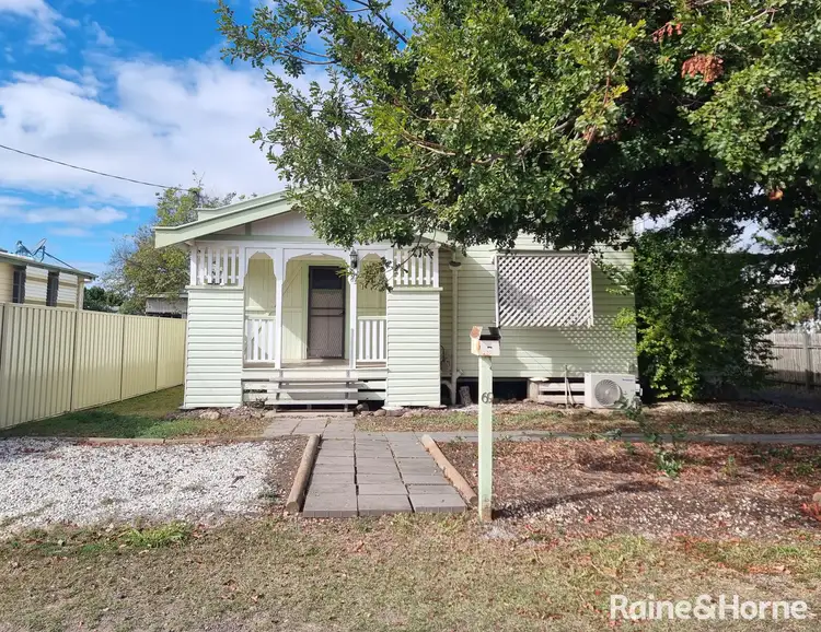 69 Pratten Street