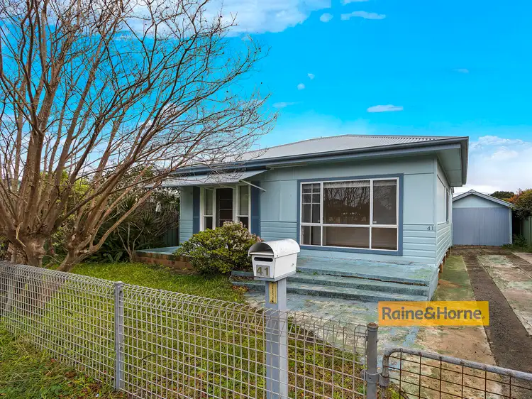 41 Picnic Parade, Ettalong Beach NSW 2257