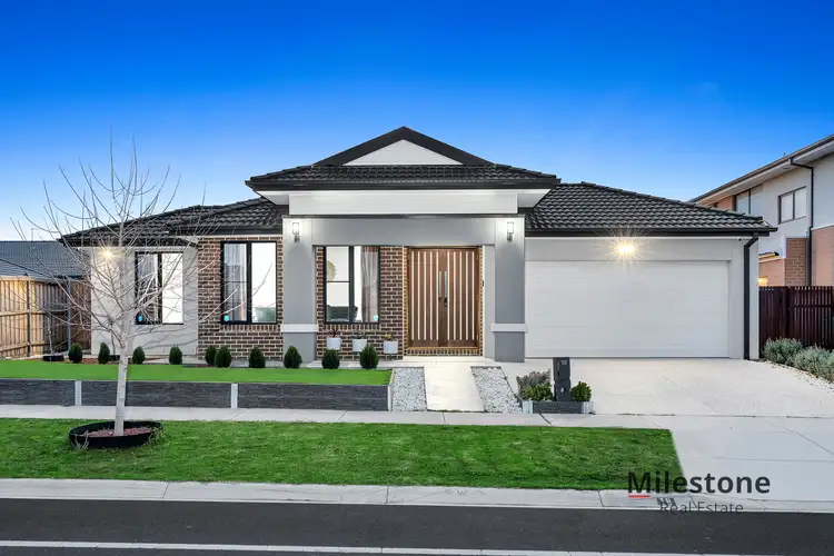 18 Parkgate Drive, Clyde North VIC 3978
