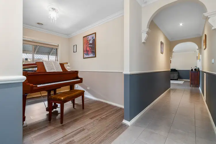 Fifth view of Homely house listing, 18 Cavill Close, Langwarrin VIC 3910