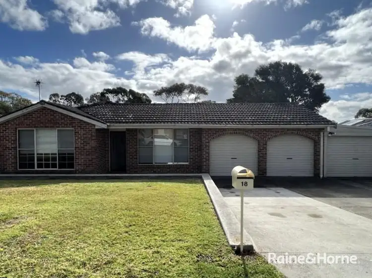 18 Elderberry Avenue