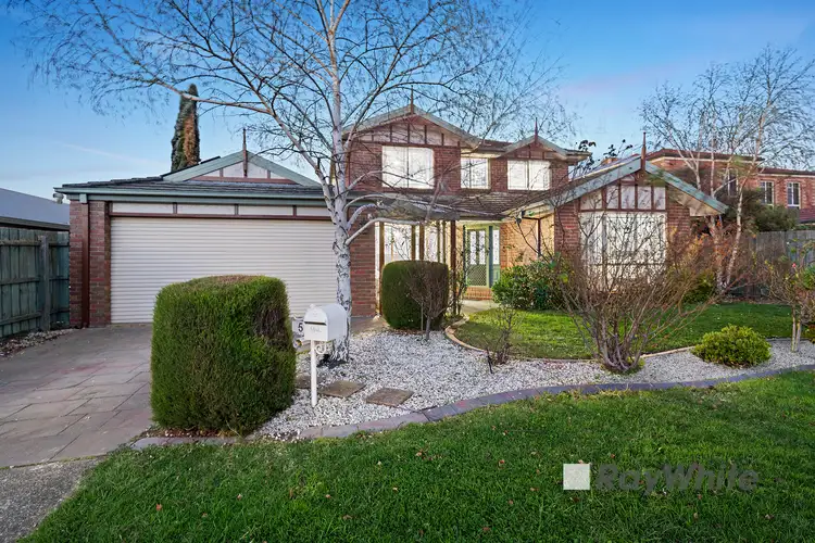 5 Shamrock Close, Narre Warren South VIC 3805