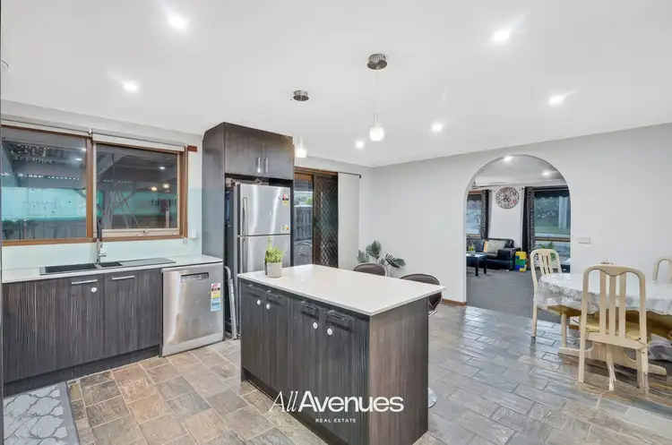 46 Lesley Drive, Hampton Park VIC 3976