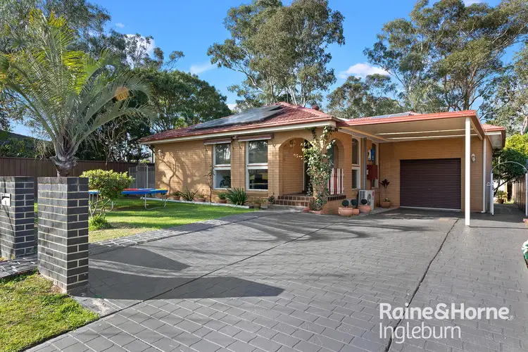 2 Geranium Avenue, Macquarie Fields NSW 2564