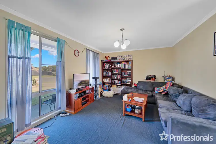 Second view of Homely house listing, 1 Tadgell Court, Avenell Heights QLD 4670