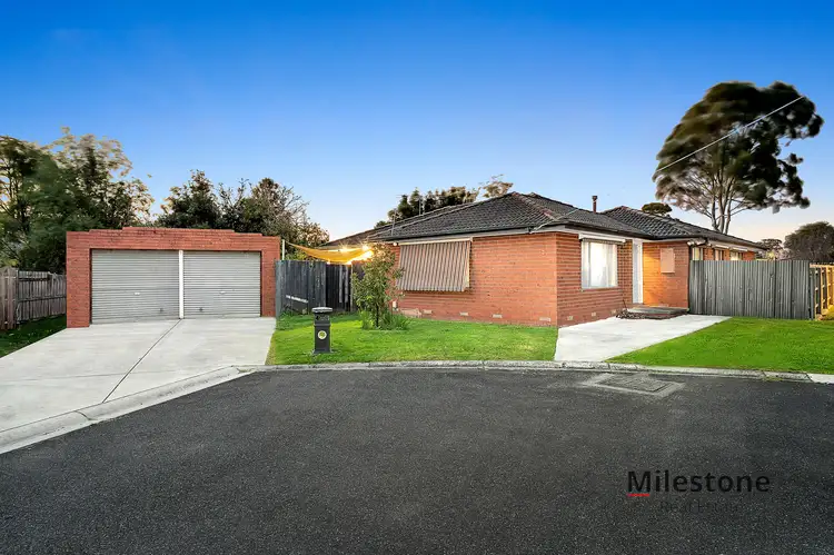 2 Wang Court, Cranbourne VIC 3977