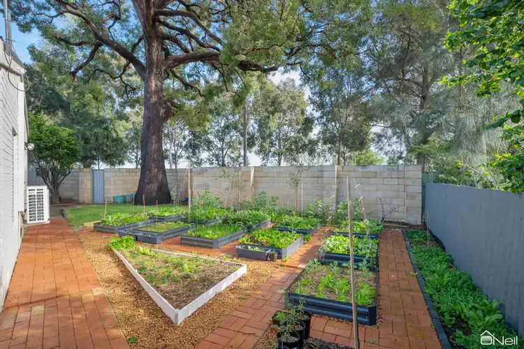 Fourth view of Homely house listing, 19 Lantana Way, Camillo WA 6111