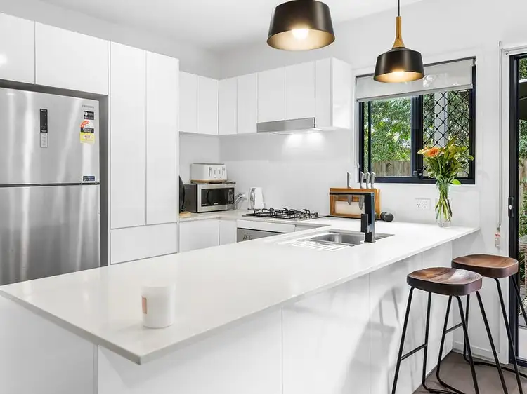 2/10 McCord Street, Gordon Park QLD 4031