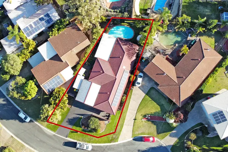 7 Gabrielle Court