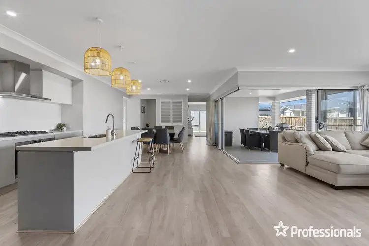 Fifth view of Homely house listing, 2 St Ives Street, Jimboomba QLD 4280